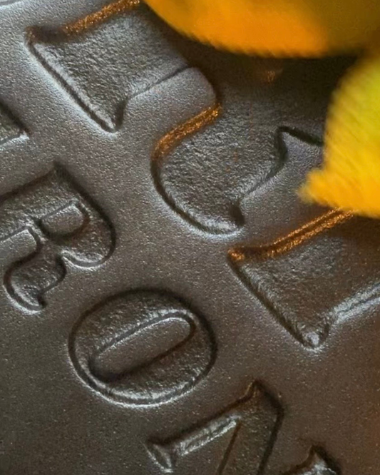 The Ériu Series 1 - Heirloom 29 cm Cast Iron Pan